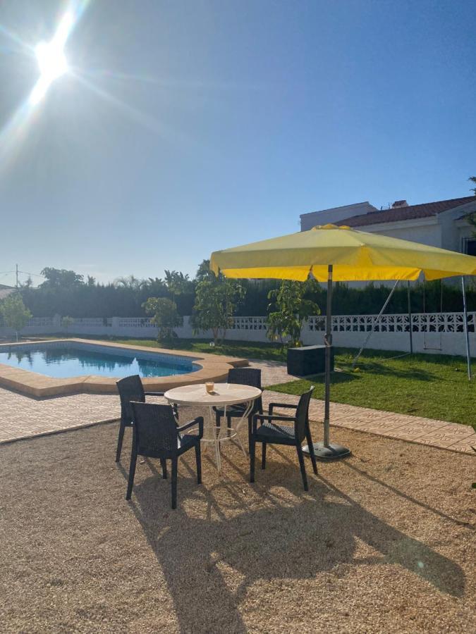 Villa Con Piscina, Soleada, Tranquila Y Centrica Кальпе Экстерьер фото